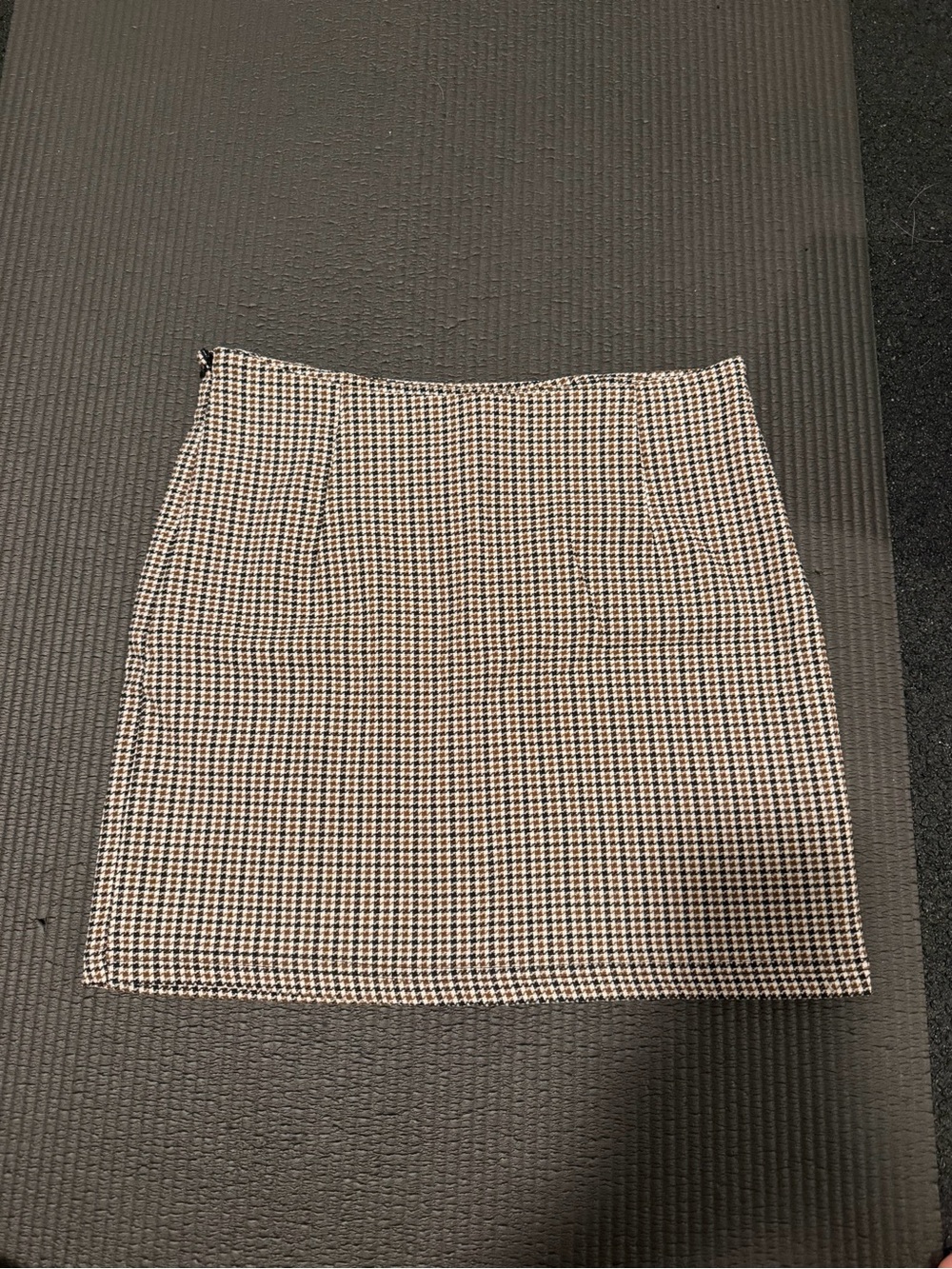 SHEIN Black & White Mini Houndstooth Skirt - Picture 1 of 2